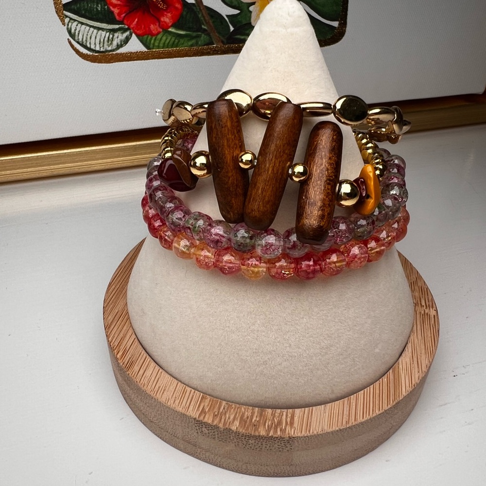 Boho Wood Bead Bracelet Stack Gold Tone Stretch Bracelets Earthy Cabincore